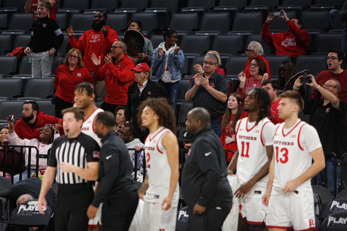 RutgersMBB's tweet image. Thanksgiving team win.🦃

#TheKnighthood🛡️⚔️