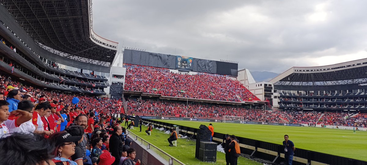 Mural Rojo tweet media