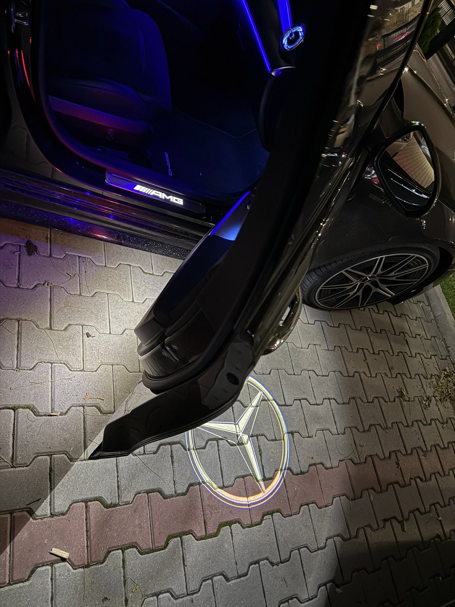 tabakov_sofex's tweet image. Everything with us over at @SofexAlgorithms is on autopilot - including the cars. 

@MercedesAMG thank you for this spec 🔥💙💙💙💙💙💙
just came in for my partner, my man, Antoni. Happy new merc 😎 keeping up the brand image 🔵🔵🔵🔵🔵