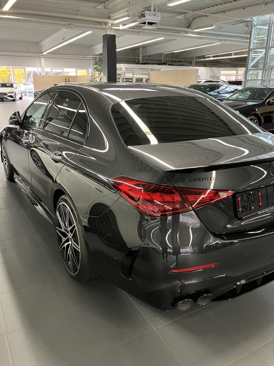 tabakov_sofex's tweet image. Everything with us over at @SofexAlgorithms is on autopilot - including the cars. 

@MercedesAMG thank you for this spec 🔥💙💙💙💙💙💙
just came in for my partner, my man, Antoni. Happy new merc 😎 keeping up the brand image 🔵🔵🔵🔵🔵