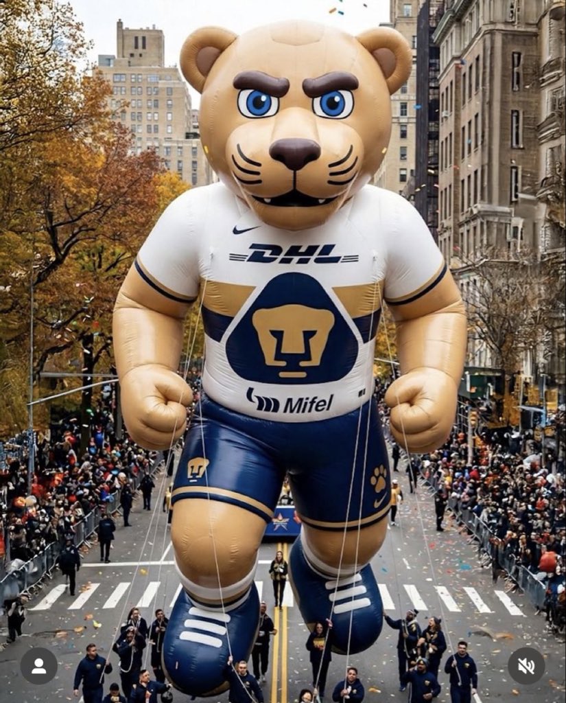 outofcontextPum's tweet image. 