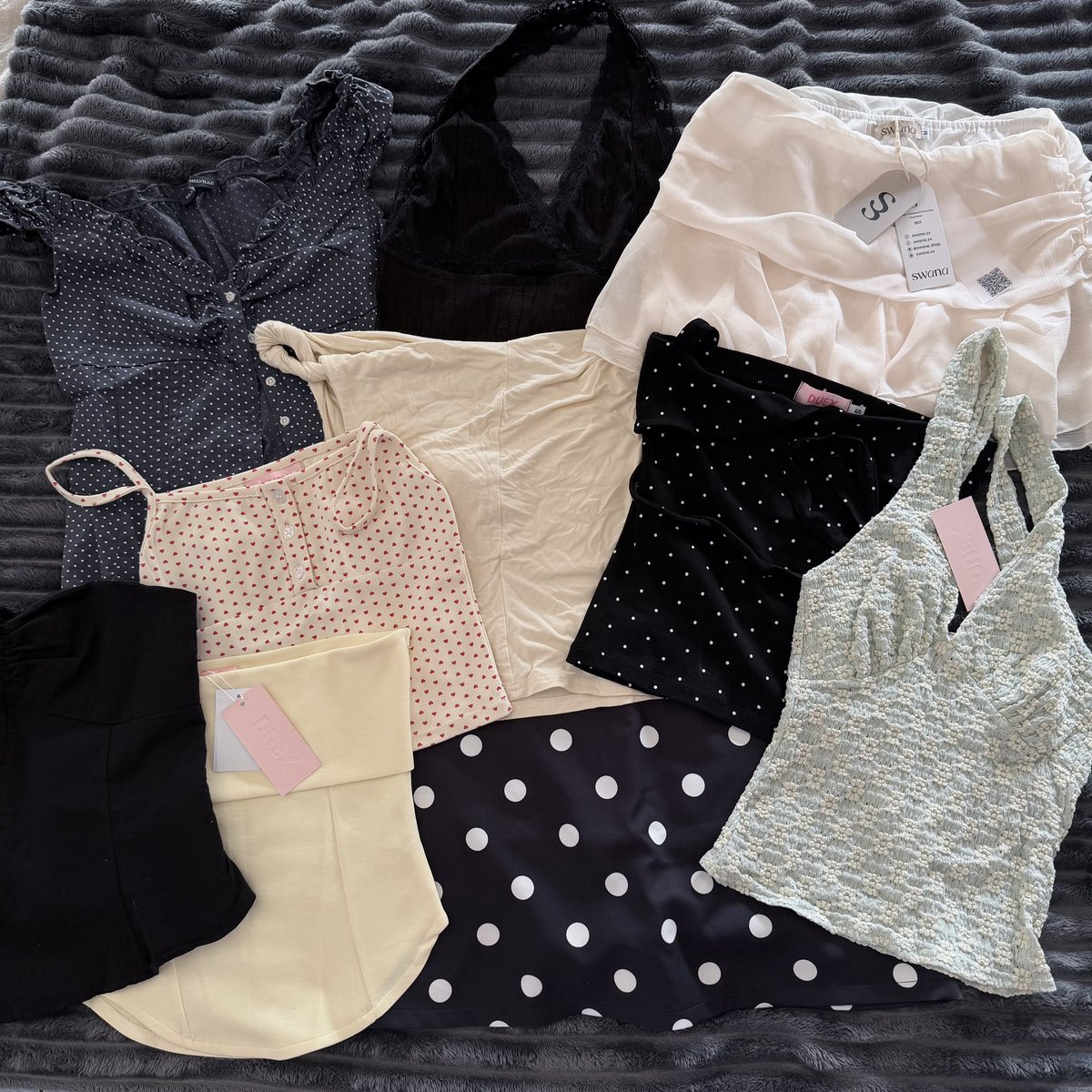 gwtnnlovrt's tweet image. ✄ #ส่งต่อเสื้อผ้า ka มีเยอะมากก
         𓆝 𓆟 𓆜 𓆞
✮ ราคาน่ารักๆๆ ปักเยอะลงเลยคับ

#เสื้อผ้าเวียดนาม #เสื้อผ้ามือ2 #ส่งต่อduex #ส่งต่อเสื้อผ้ามือสอง #ส่งต่อcintage #ส่งต่อbeming #ส่งต่อstylist  #ส่งต่อvghbkk #โล๊ะตู้เสื้อผ้า #stylistshop
#เสื้อผ้ามือสอง #cintageshop