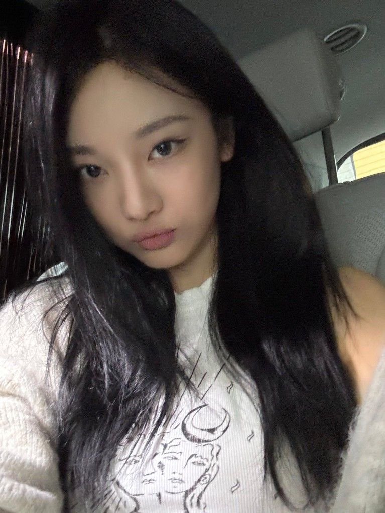 maeve | moved to @lvstfaerie tweet media