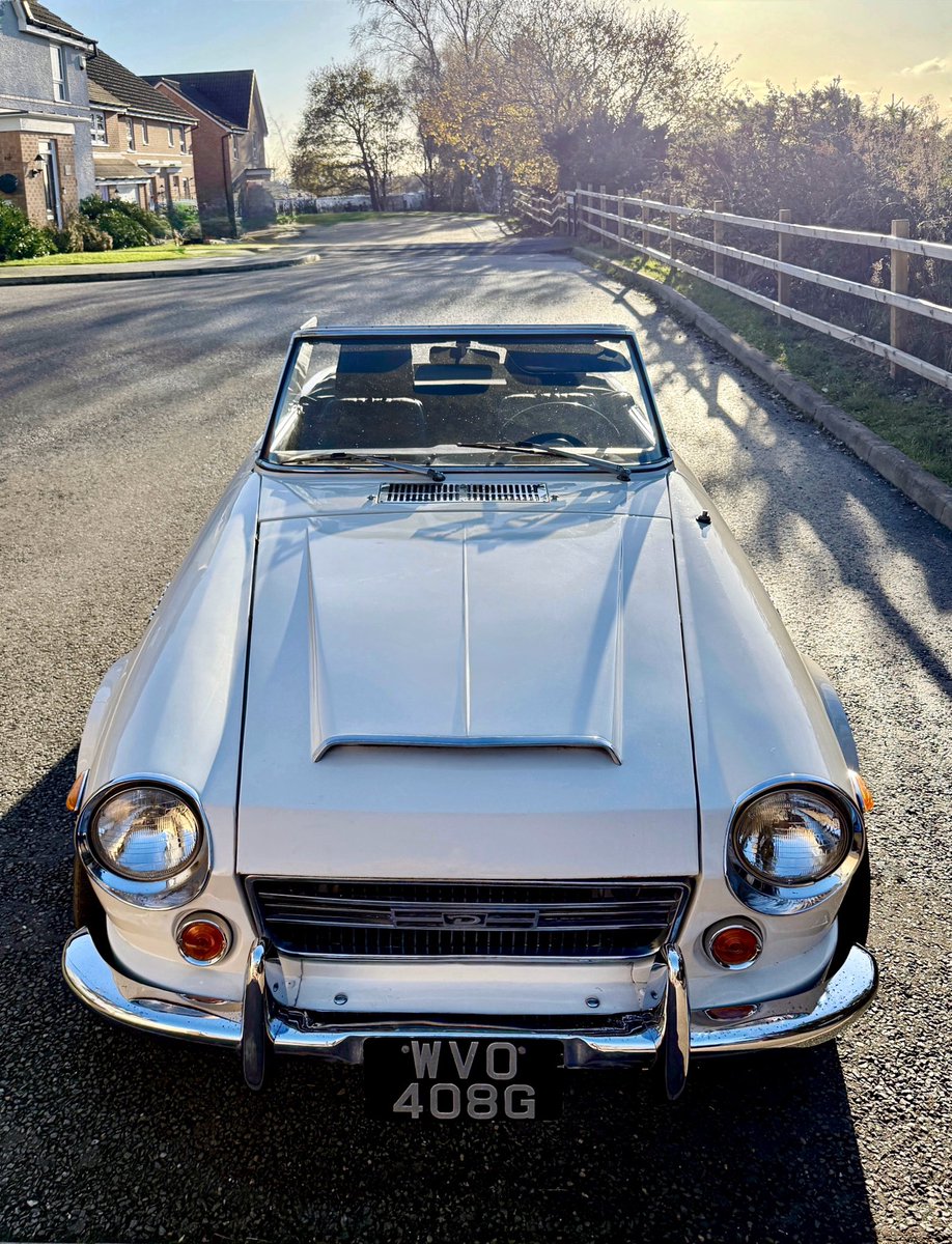 robbeddington's tweet image. #FrontEndFriday and #FairladyFriday - the best of both worlds … 🤍