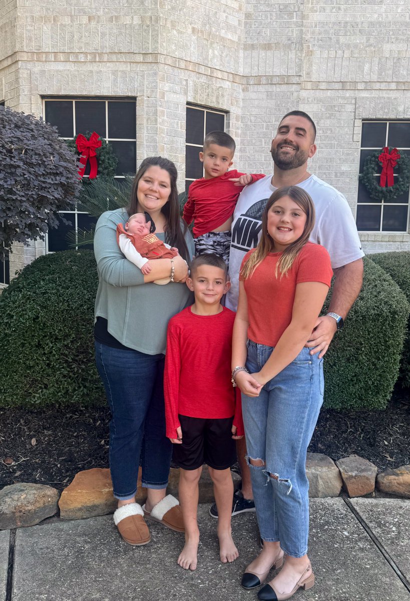 HAPPY THANKSGIVING FROM THE MCNEILLS 🦃♥️