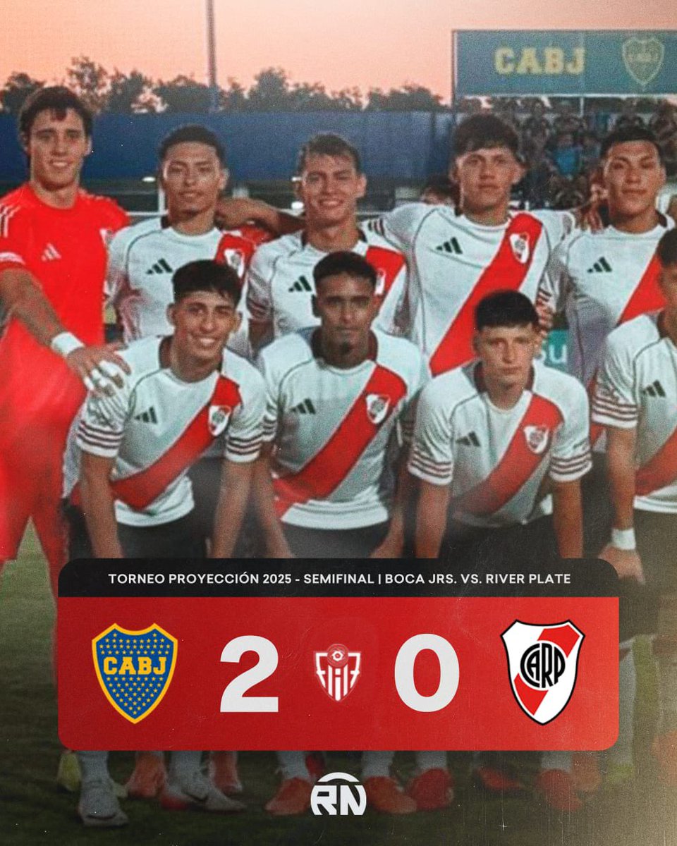 𝙈𝘼𝙓𝙄 tweet media