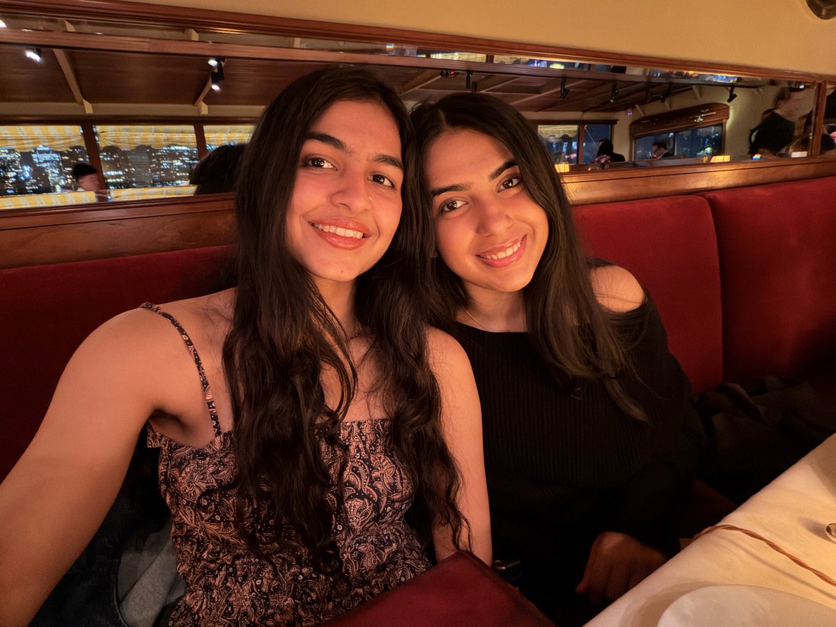 sneha8sivakumar's tweet image. this thanksgiving couldn’t be more thankful for my bestie, cofounder and sister @anushkanijhawn 🧡

wouldn’t pick anyone else to do thanksgiving dinner with #forgetdatingfindacofounder