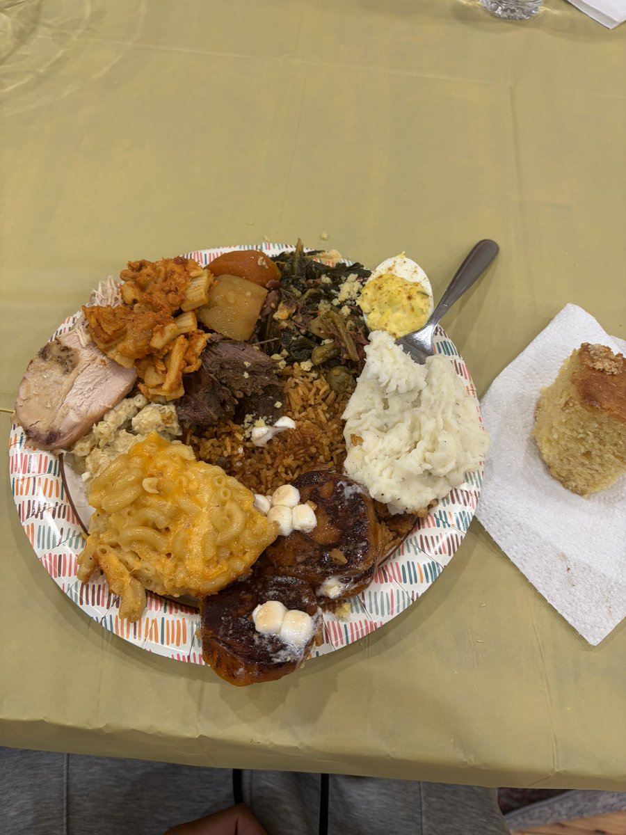 bbankzz5's tweet image. happy thanksgiving 🦃