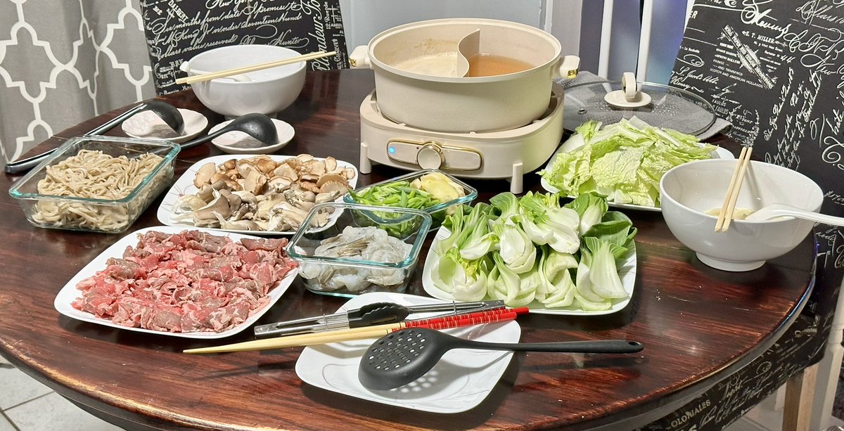 RichardMcCrackn's tweet image. Guess what wifey and I made for Thanksgiving