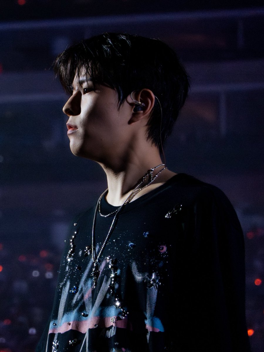 _r3hc's tweet photo. More SEUNG stunning photos from @pixevva off dominATE LA &amp; London ✨🩵 https://t.co/3kU9trympd