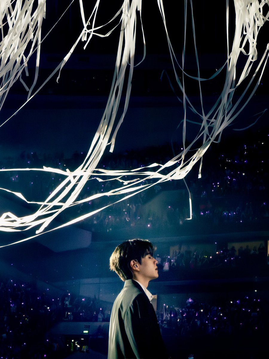 _r3hc's tweet photo. More SEUNG stunning photos from @pixevva off dominATE LA &amp; London ✨🩵 https://t.co/3kU9trympd