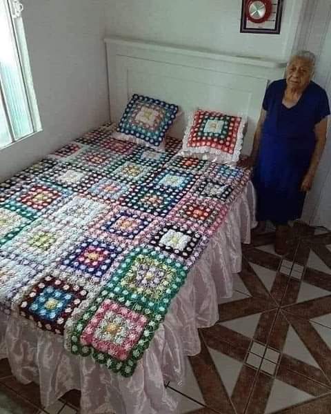 Contexto_Visual's tweet image. Ella quiere que le evalúen su trabajo

¿A ver cuanto le das del 1 al 10 ?