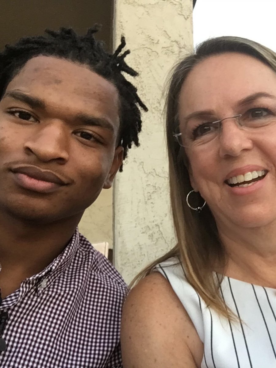 FearedBuck's tweet image. The grandma who went viral for accidentally inviting a stranger to Thanksgiving dinner shares photos as they celebrate their 10th holiday together