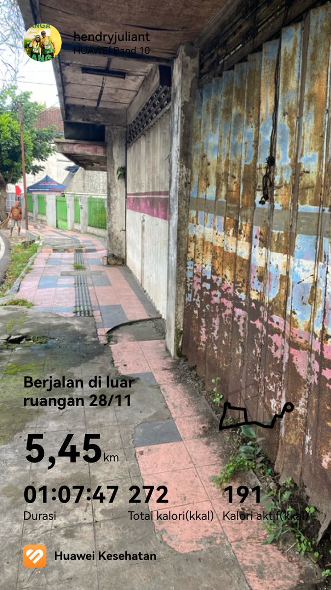 Seminggu ini mulai rutin jogging dan mulai disiplin defisit kalori.😁