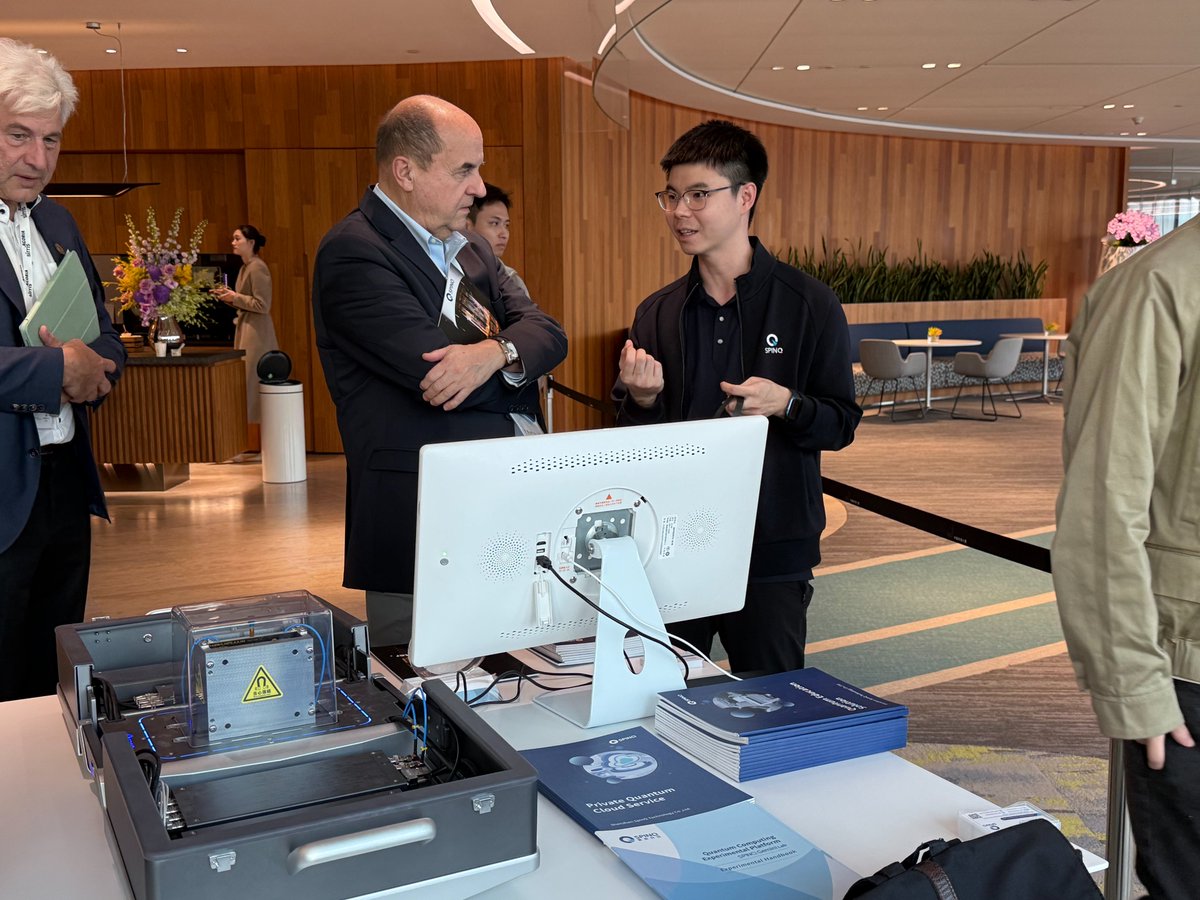 SpinQ_Lab's tweet image. 🌏This week, #SpinQ was invited to attend the “Tech Dragons of Asia: From #Shenzhen to #Taipei.” event organized by the #ChinaEU and Belgian-Chinese Chamber of Commerce (#BCECC).

Our Quantum Algorithm Research Specialist, Wu Zipeng, was invited to deliver a panel discussion at…