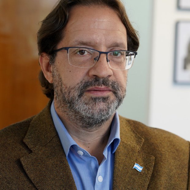 clarincom's tweet image. EL INDEC EXPLICÓ EL RECÁLCULO QUE EVITÓ UNA RECESIÓN TÉCNICA

El INDEC recalculó &quot;hacia atrás&quot; los números de actividad económica tras la difusión del Estimador Mensual de la Actividad Económica (EMAE) de septiembre, que dio como resultado un 0,5% de crecimiento en comparación…