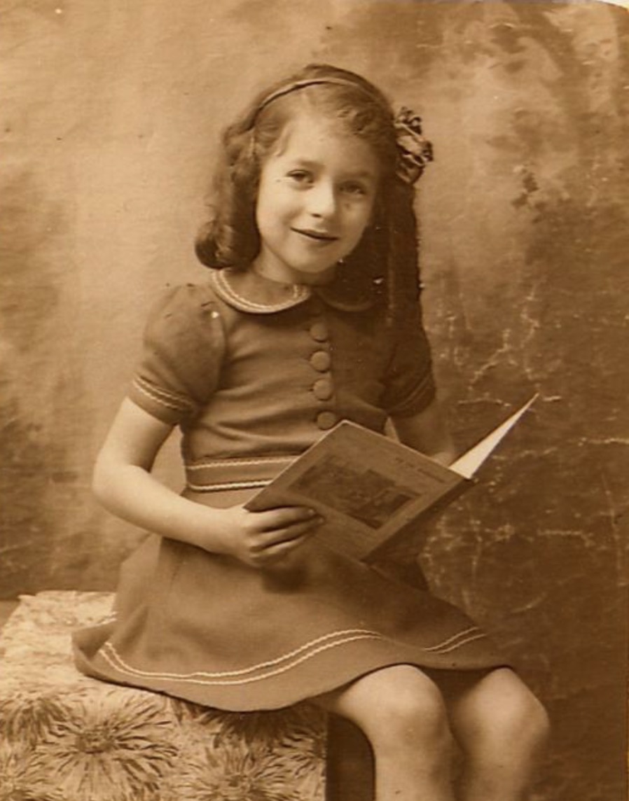 28 November 1935 | French Jewish girl, Arlette Kohn, was born in Paris.

She was deported to #Auschwitz from #Drancy on 17 August 1942. She was murdered in a gas chamber after the arrival selection.
---

Video about the first two gas chambers created near Auschwitz II-Birkenau: