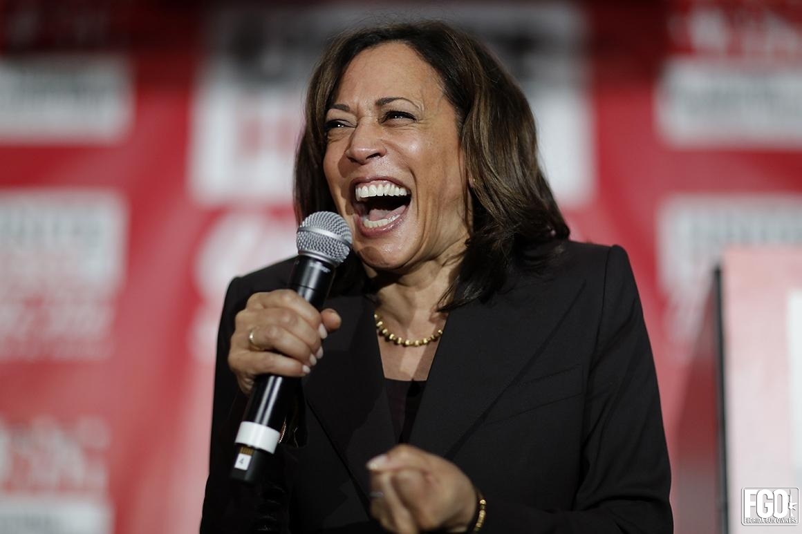 2aFlorida's tweet photo. Yeah, we're still very thankful this female isn't the first female hispanic/asian/jamacian/arabic/muslim/abcxyz President. https://t.co/q3OVHdp4i8