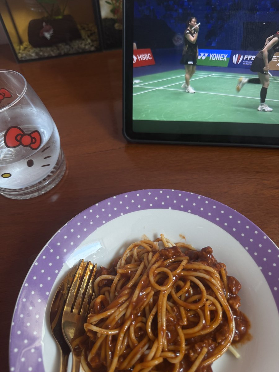 หิวข้าวมาก tweet media