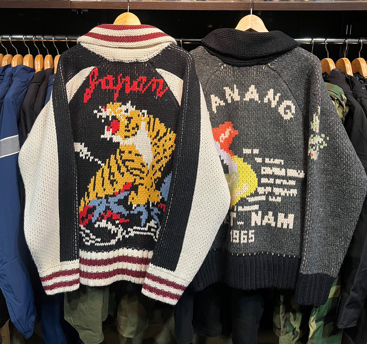 営業しております🈺 HOUSTON スーベニアカウチンセーター 只今30％OFF