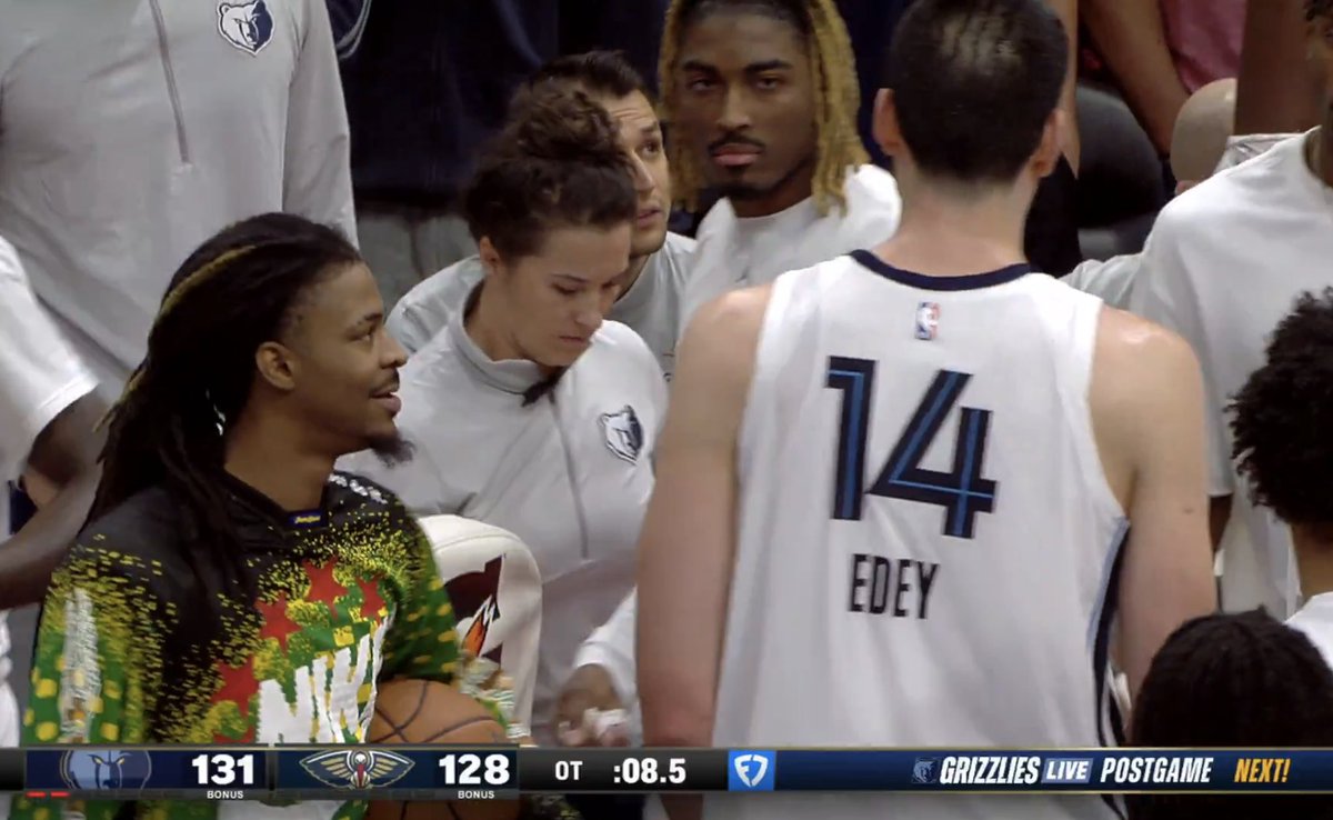 Find someone who looks at you the way Ja looks at Zach Edey.