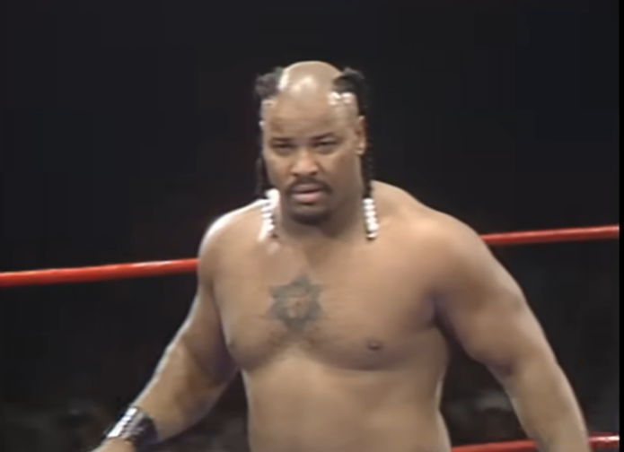 Neal_Fersko's tweet photo. @OSWreview Thanksgiving Night in Dallas 1986 - Iceman King Parsons...Shave Them Sideburns https://t.co/kM2zknIbpV