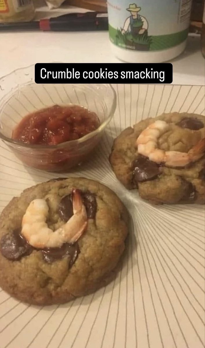 NotElusive's tweet image. Happy Thanksgiving 🦃 🙌 thankful for all of yall and thankful for this dessert at home waiting on me🤤