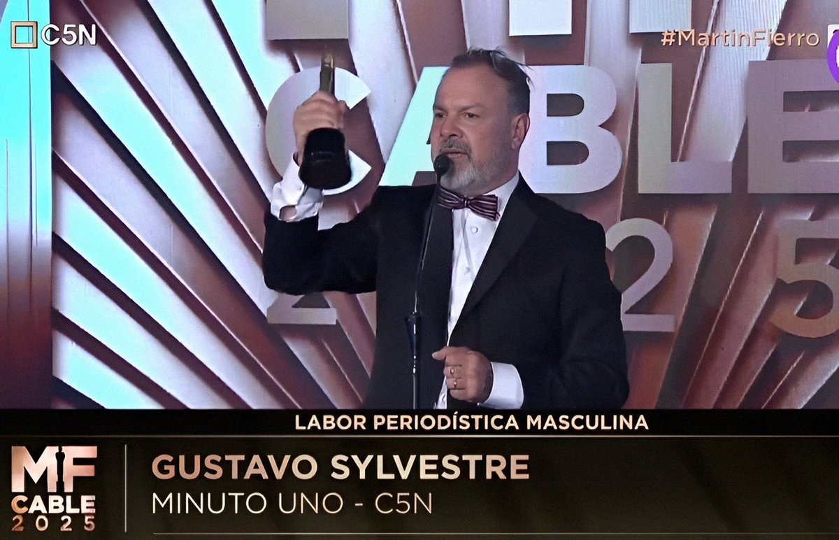 ¡¡¡Grande Gato!!! Mejor Labor periodística para un apasionado por la profesión. Que se indigna y vive lo que pasa del lado de los más vulnerables. Que señala a los poderosos y crueles. Te admiro Gustavo! <a href="/Gatosylvestre/">Gustavo Sylvestre</a> <a href="/C5N/">C5N</a> #Minuto1 #MartinFierro #MartinFierroDeCable