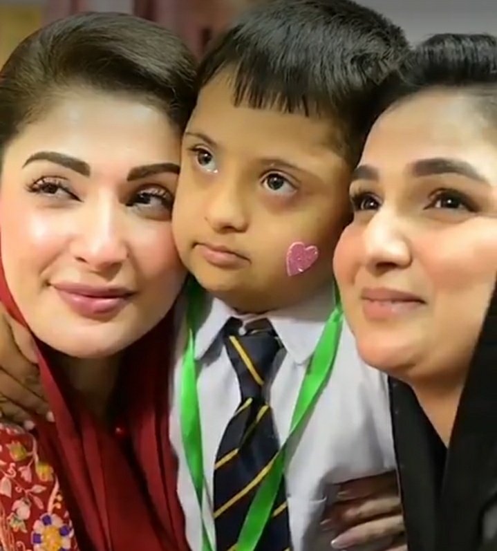 فرمان الہی۔۔

اور ہم نے انسان کو احسن تقویم میں خلق کیا۔۔ القرآن
🥰