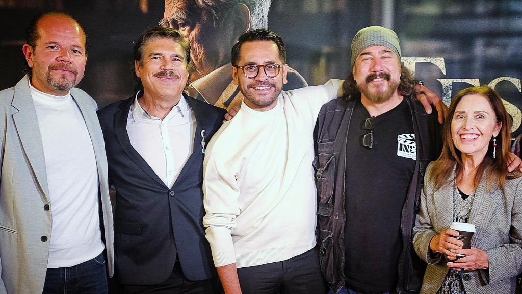 "When you put your heart and genitals into something, it's always personal." Máximo Espejo

#tespisteporocho #yoveoyhagocinemexicano #indie
  instagram.com/p/DRlUmCnjr6j/…