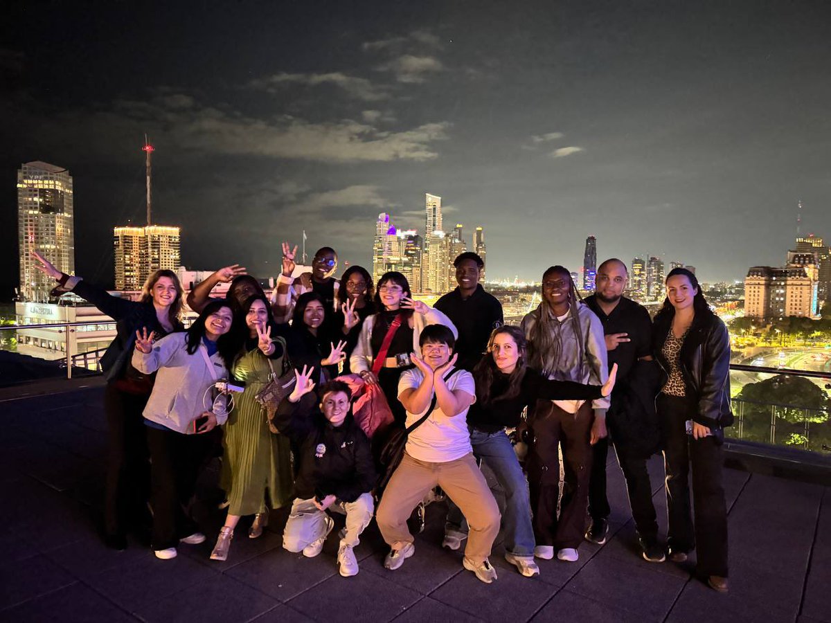 Vickish11's tweet image. I came to Argentina for the first time not knowing anyone, but my first night made me feel like I’d lived here all my life. That’s the power of community. 

I’ve learned so much about building communities from @_SDAV thank you for bringing us together. Life is indeed beautiful…