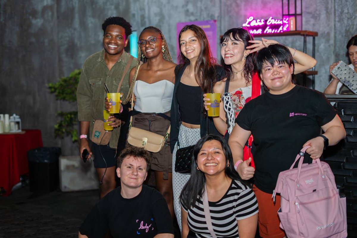 Vickish11's tweet image. I came to Argentina for the first time not knowing anyone, but my first night made me feel like I’d lived here all my life. That’s the power of community. 

I’ve learned so much about building communities from @_SDAV thank you for bringing us together. Life is indeed beautiful…