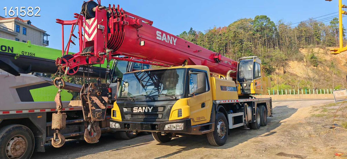 gaoxin992's tweet image. 2021 year Sany 25 ton Truck Crane for sale: Type STC250C5-1, 42.5 meters mainboom, 8 meters jib, original paint, no accident, 3810 hours of operation, price $54000.
More info:en.dindang168.com/g/102200
#cranemachine #truckcrane #Sany #25ton #2021