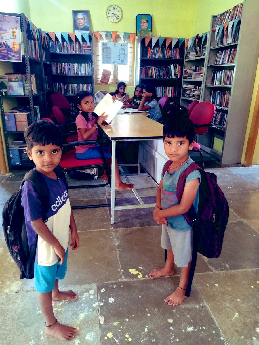 readingkafka's tweet image. “Every child is an artist.” - Picasso. 

Postcards from a rural public library in Sindhanur Taluk, Raichur. 🌷🌿📚🕊️