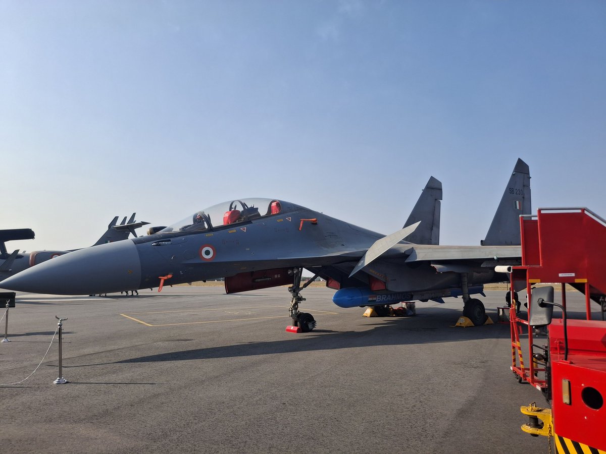 Sukhwinder104's tweet image. The CCS will soon release funds for the formal commencement of the &apos;super sukhoi&apos; project. In the initial phase, 84 Su 30 MKIs will be equipped with improved avionics, ASPJs, Larger MFDs. The centre piece of the upgrade however, is the 2400 GaN TRM based AESAR, the Virupaksha