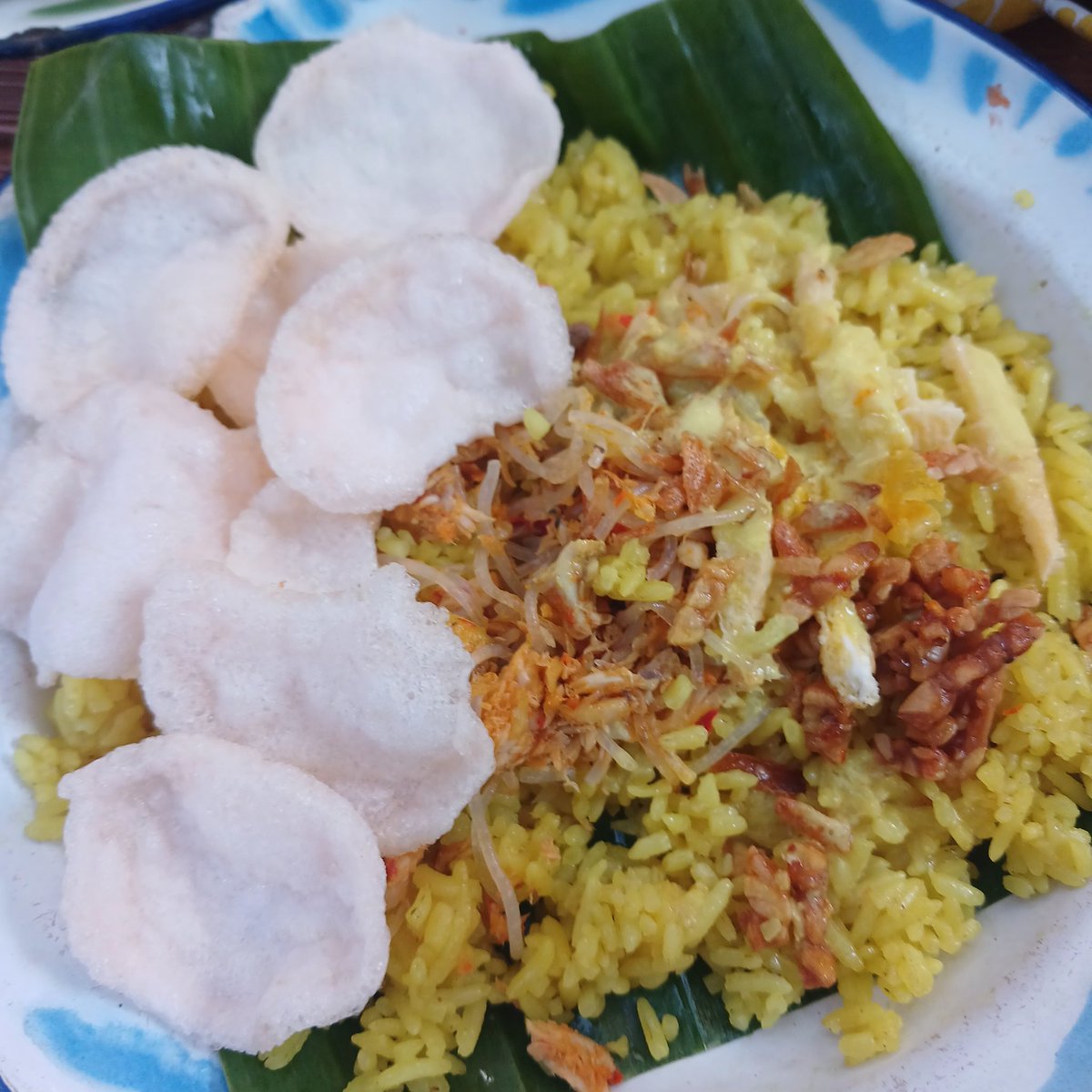 almostfate's tweet image. Sarapan bang