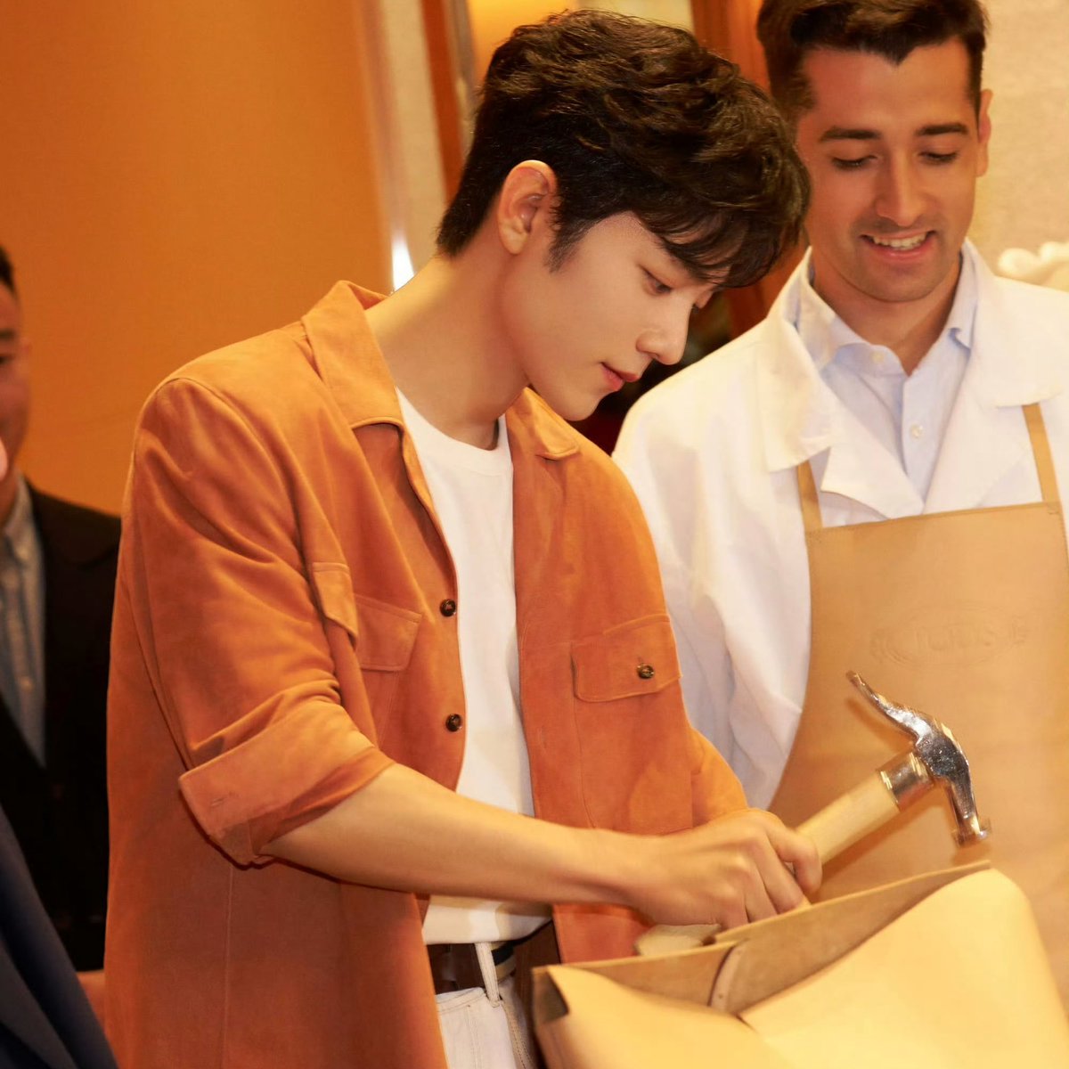 ttoonmikwl's tweet image. พี่จ้านเมื่อวาน                        พี่จ้านวันนี้