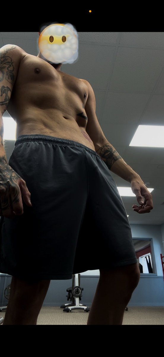 _AudioPhobia's tweet image. Would you workout with me? What if I begged like a pathetic little worm?