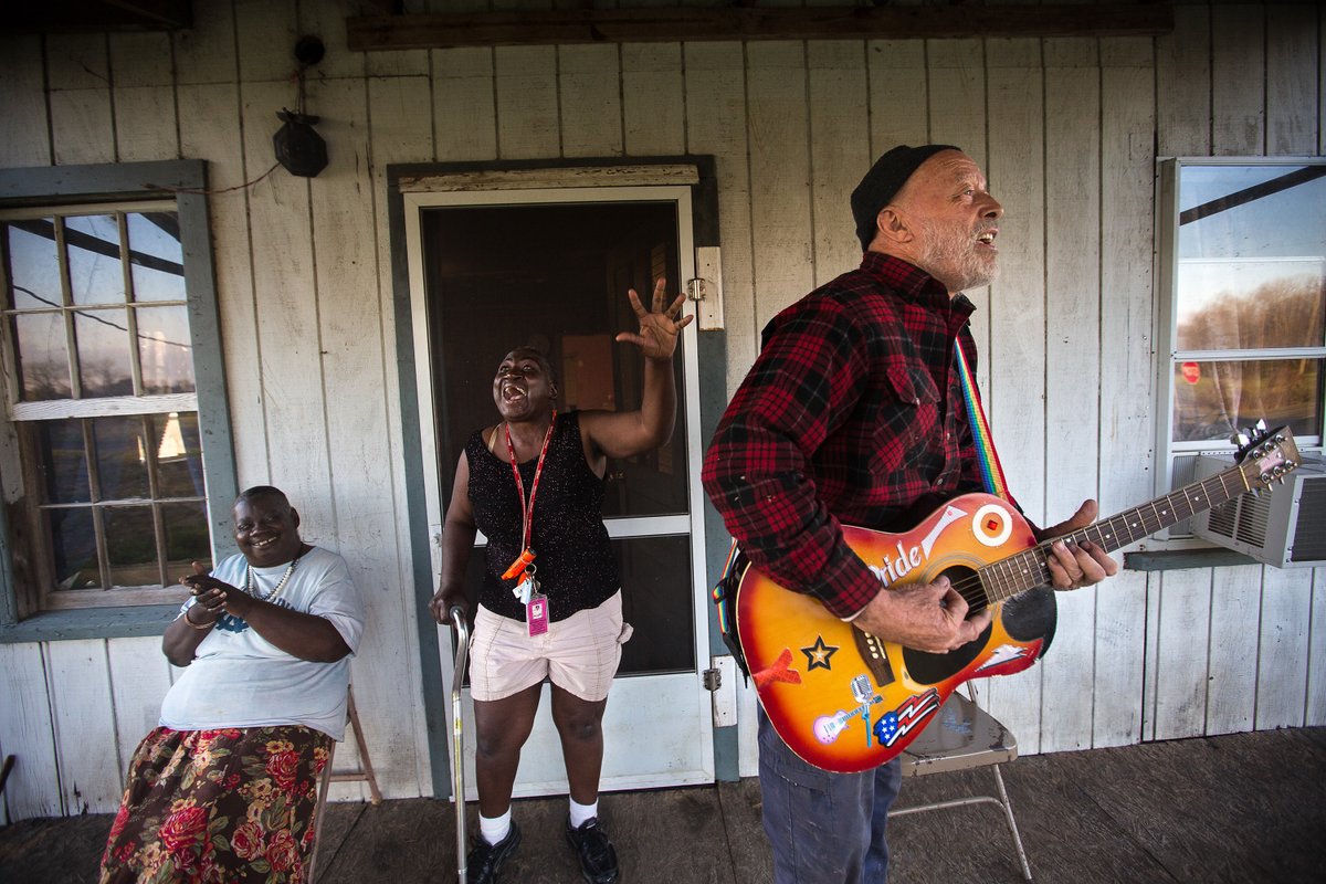 Andrew J. Whitaker tweet media