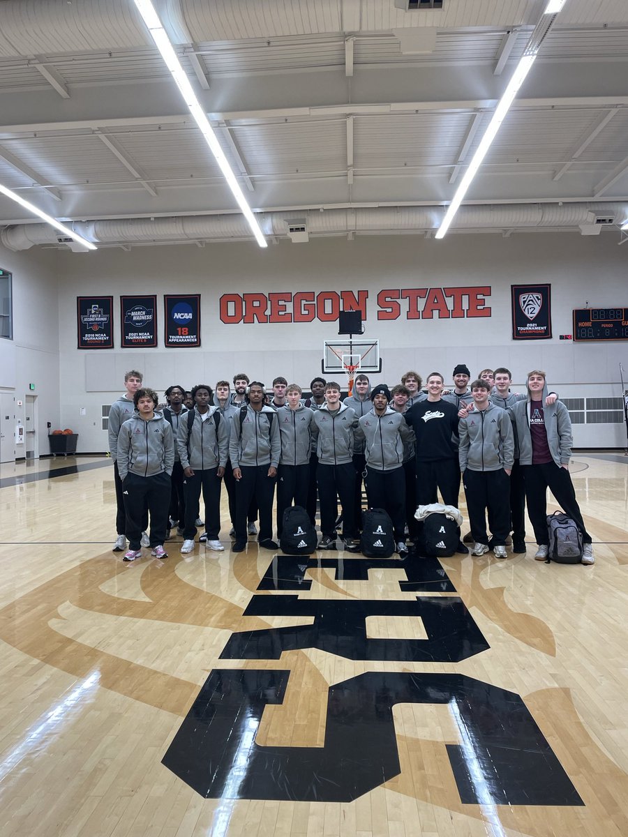 Alma College Men's Basketball tweet media