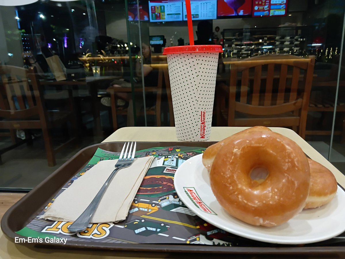EM2EM18's tweet photo. Krispy Kreme cravings! π
#Alter #AlterCebu #AlterPhilippines #AlterPinoy #Gay #Bottom #GoodEvening #AlterApas #ITPark #CebuITPark https://t.co/upvF6rj8gx