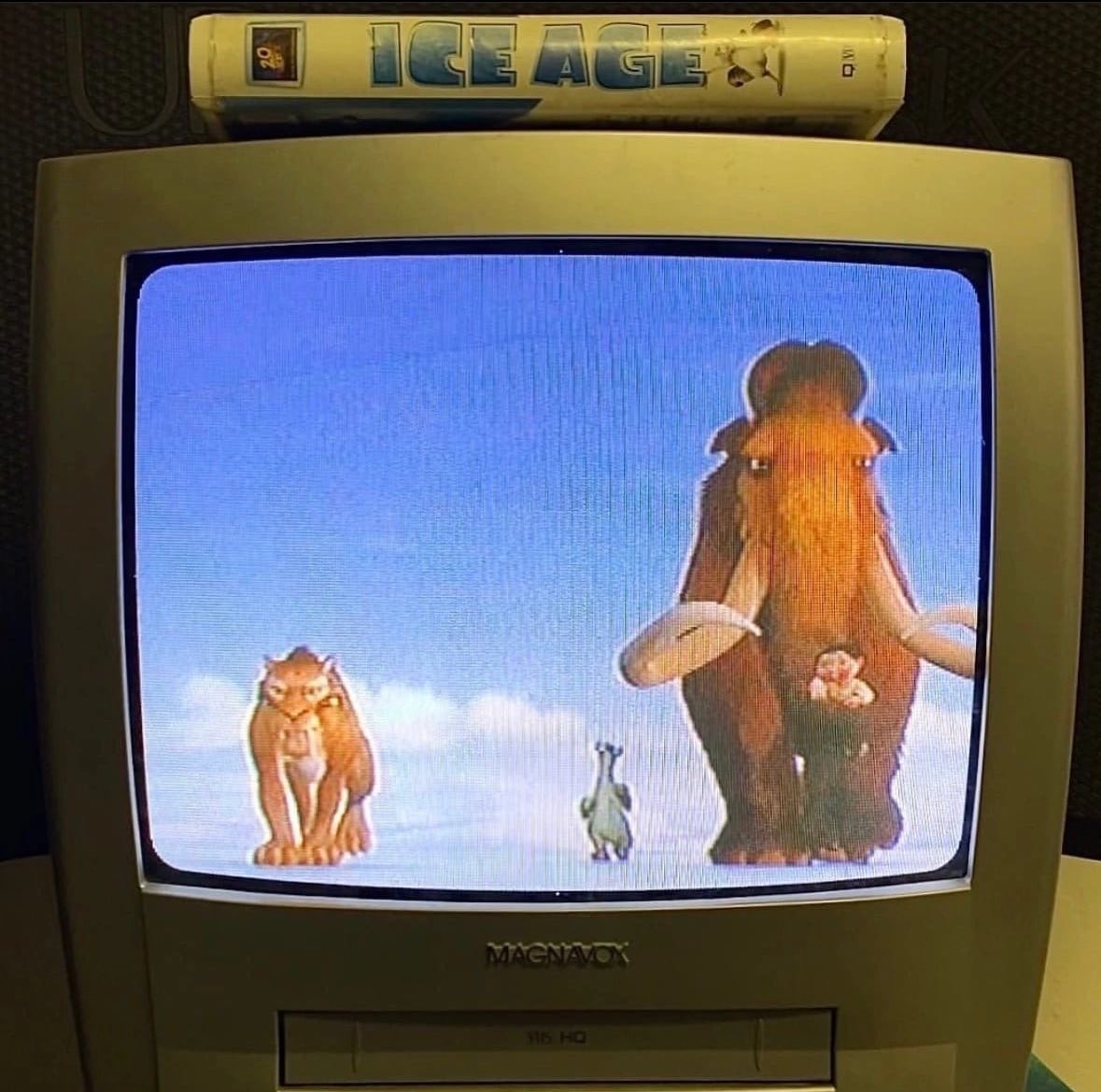 2000s (@popculture2000s) on Twitter photo 