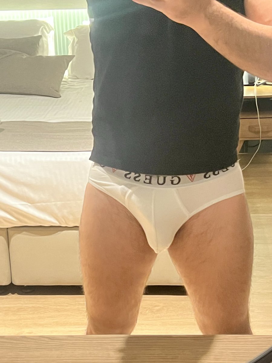 Fairytale1550's tweet photo. #horny #kavles #bulge #brief #guess #bisexual #gaygreece #gaycyprus #dick https://t.co/WtIKOoHnPM
