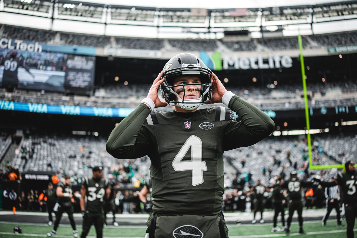 Coach Glenn announced that Brady Cook will start Sunday against the Jaguars 