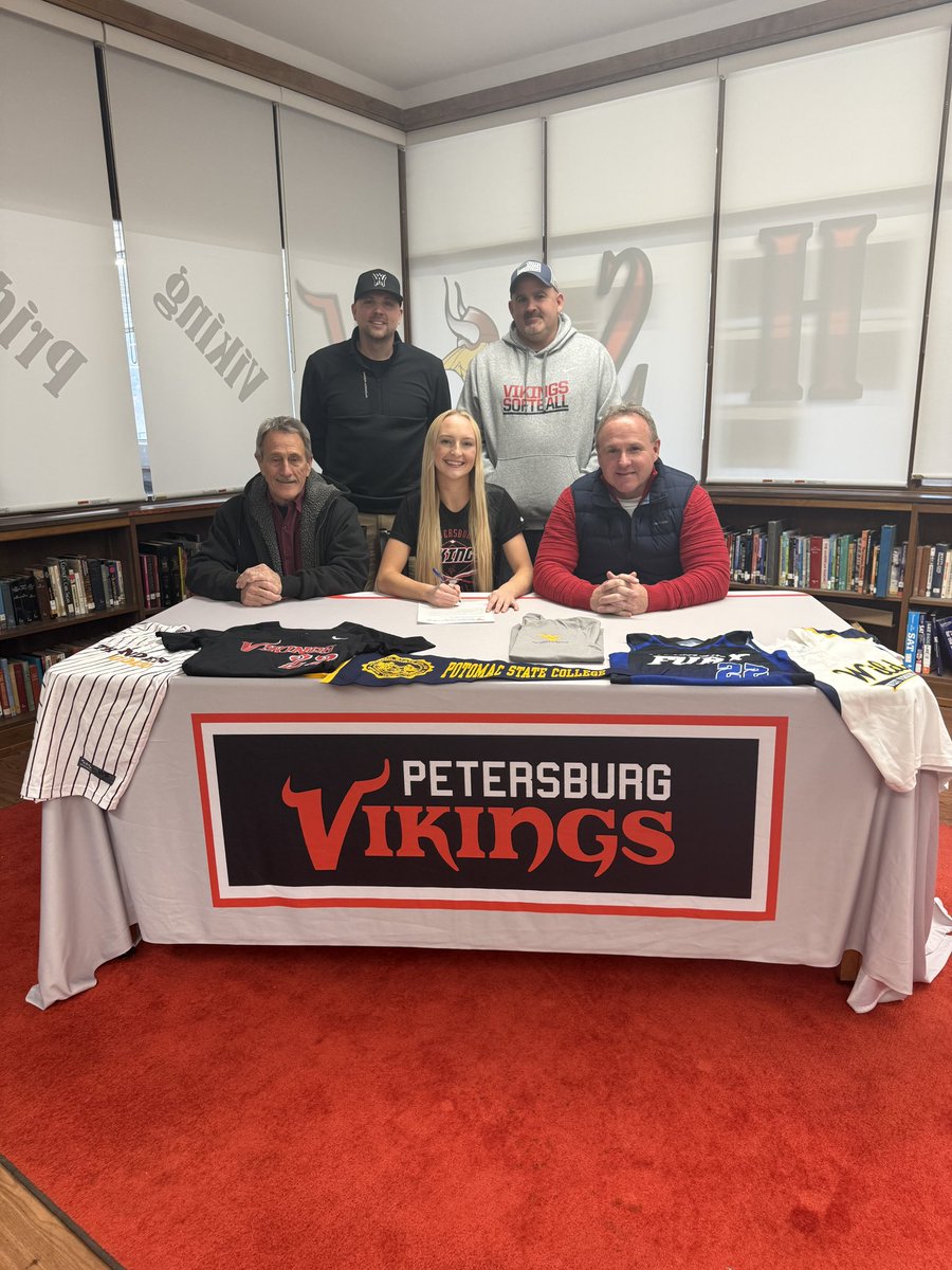 EllaChew22 tweet media