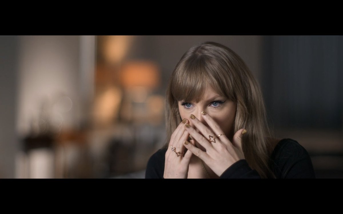 hantalkstaylor's tweet image. "if I hear people online being like 'I miss the old show!' I was going to be like 'Oh my god, I swear to god, you have no idea how hard this was to do!!"  - Taylor on adding TTPD to the setlist 

#ErasDocSpoilers #ErasTourDoc