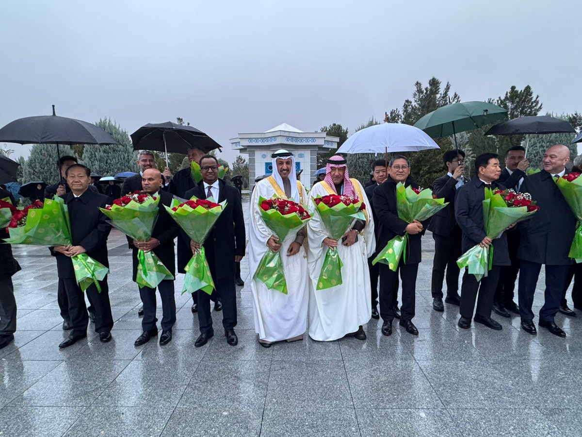 نيابةً عن #خادم_الحرمين_الشريفين وسمو #ولي_العهد.. نائب وزير الخارجية يشارك في المنتدى الدولي للسلام والثقة.
spa.gov.sa/N2464534
#واس