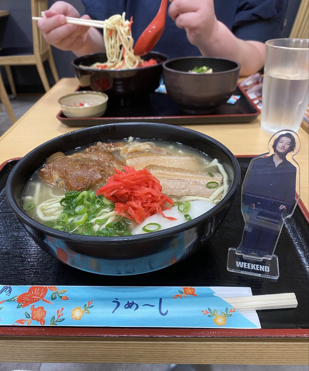 東京の1212の日は凍える寒さで 初めの『 REDWEST マフラー 』嬉しかっ