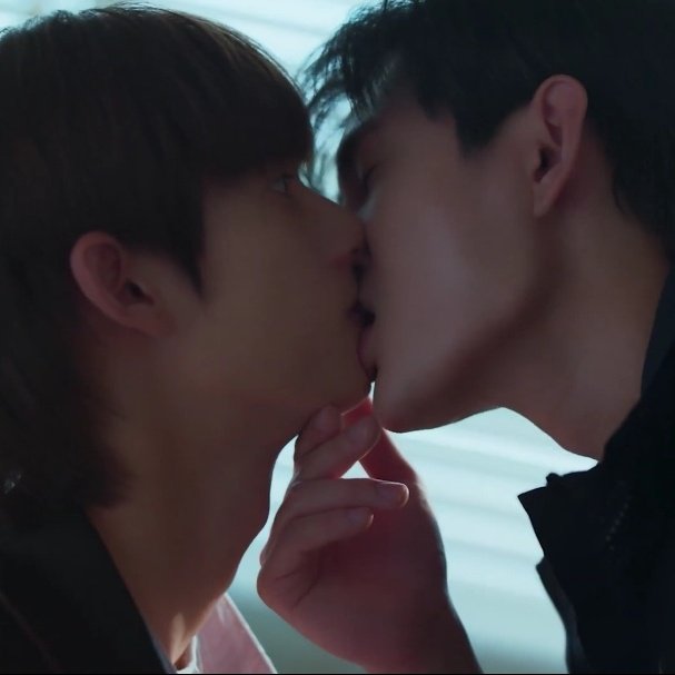 for199397's tweet image. โดนแบบเต็มๆ โดนแบบจังๆเลยค่ะพี่ 

SINGSA LATAI EP7
#สิงสาลาตายEP7