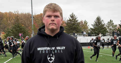 sixstarfootball's tweet photo. Ohio’s Best OLUnderrated and Uncommitted senior Prospects (2026)

📈An in-depth look at several uncommitted prospects on college radars🔥

STORY: ▶️https://t.co/1Aon1mOziP

@AnthonyBar26 @Brandon51Briggs @Thecarterkid21 @GaryCollins001 @DominicDelguzzo @BDukeshire76 @MHalderman52 @KeHarrison14 @BobHutchinson50 @WillMoeller26 @booker_n34 @jakenorris54 @joey_oscar36 @alex_rife78 @rucker_cayden @OwenSnyder71 @OlineBen @NolanWhite71 @Ben_Williams50 @_JoeyZiegler